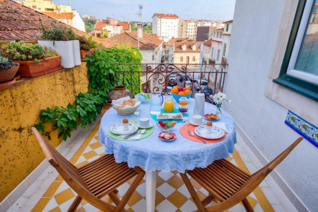 Adore Portugal Coimbra Guest House Buitenkant foto